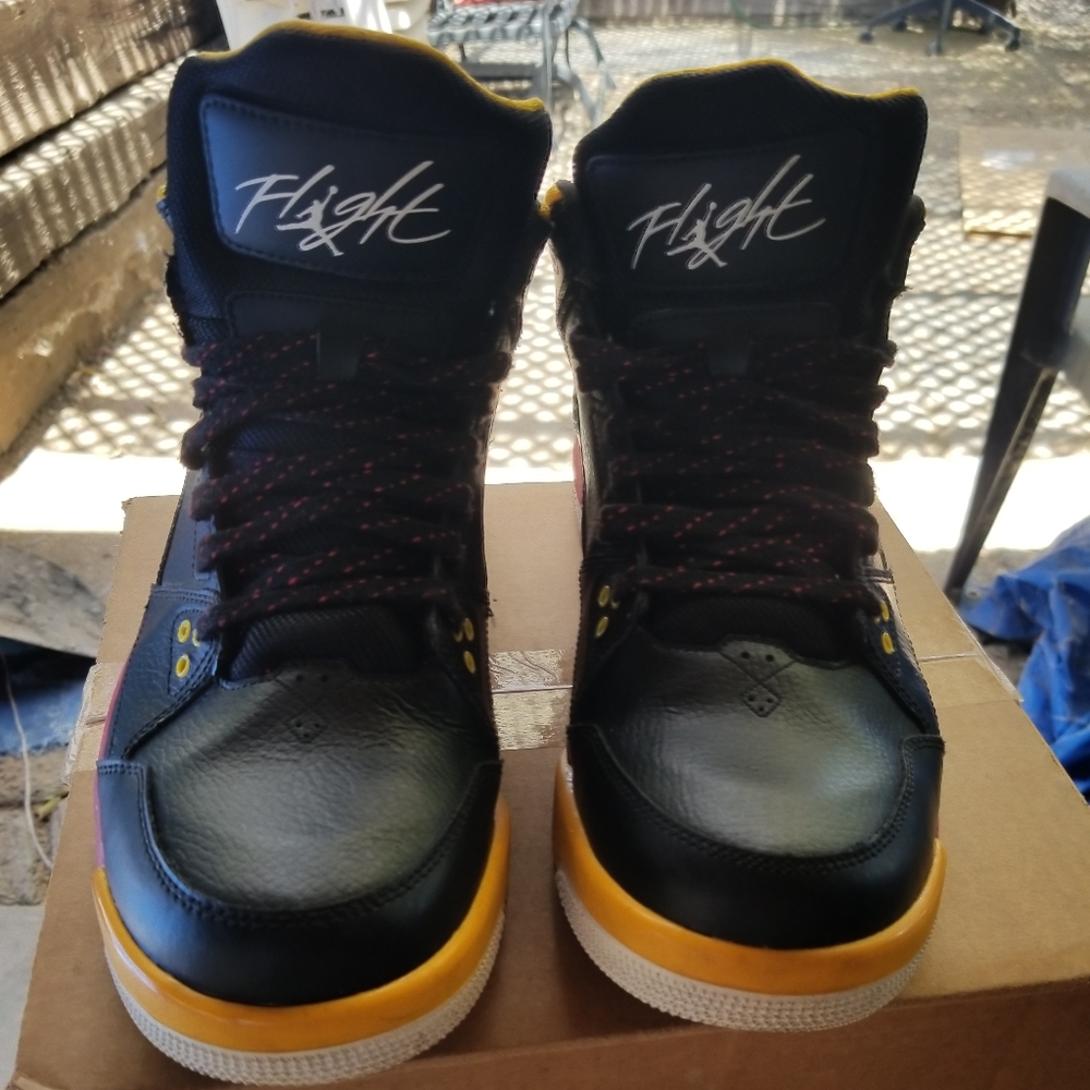 Jordan Flight 2013 Shoes - Picture 4 of 5